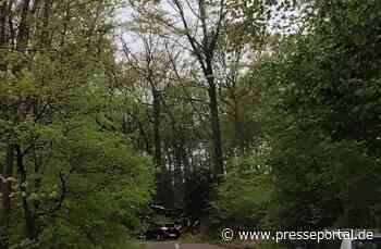 FW Dinslaken: Unwetter bschäftigt die Feuerwehr bis zum Abend