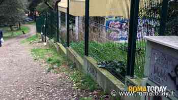 Stop alla ristrutturazione. Così la casetta di Vigna Clara resta (ancora) abbandonata