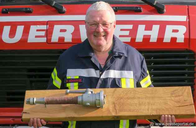 FW Flotwedel: Offensens Ehrenortsbrandmeister Wilhelm Mohwinkel mit Einsatzübung in die Ehrenabteilung verabschiedet