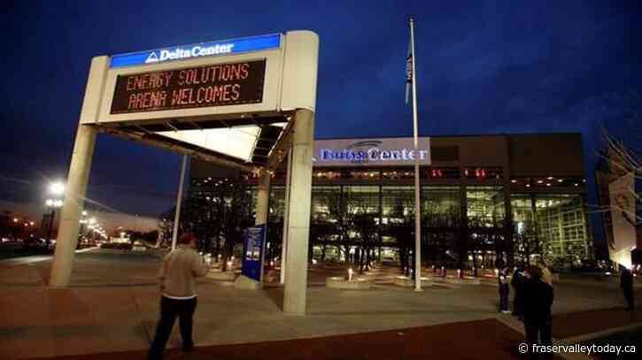 How did the Arizona Coyotes end up facing a move to Salt Lake City?