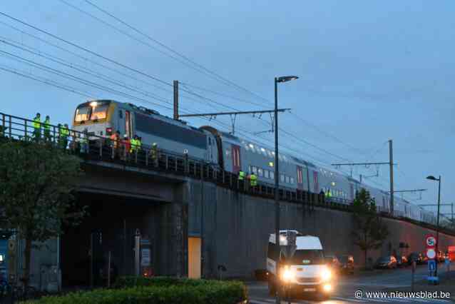 Treinverkeer zeker nog tot 9 uur problematisch tussen Kortrijk en Waregem