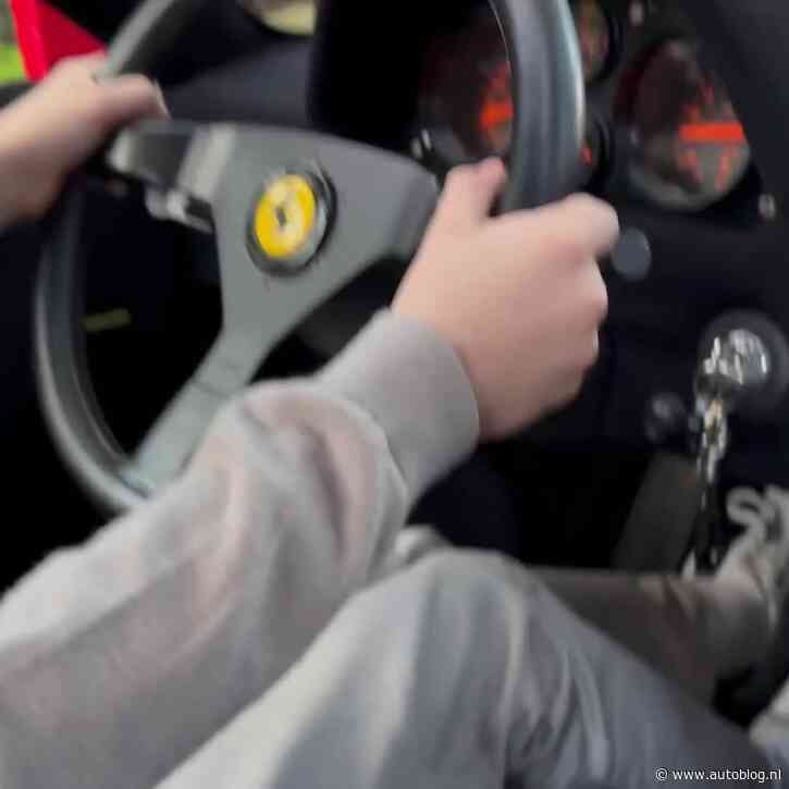 Video: Man leert zoontje autorijden in Ferrari 288 GTO