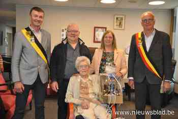 Irma Vanlandschoote mag 102 kaarsjes uitblazen