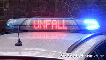 Unfall auf St2359 bei Vogtareuth: Staatsstraße in beide Richtungen voll gesperrt