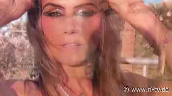 Maxi-Spaß im Minimal-Outfit: Heidi Klum geht in Dessous aufs Festival