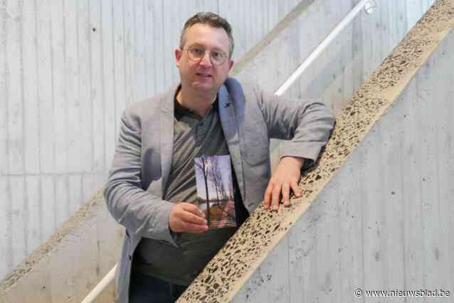 ‘Iedereen stadsdichter’ het droomboek van Steven Van de Putte: “Alle steden zouden moeten investeren in een dichter wiens stad zijn ‘lief’ is”