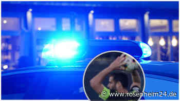 Faustschlag, Kieferbruch und Polizeieinsatz: Kreisliga-Spiel eskaliert nach Einwurf