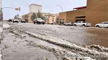 Slushy streets slow Saskatoon commute