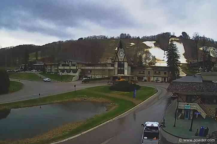 Michigan Resort Celebrates Top Skiers Of The Season