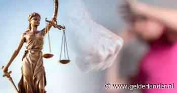 Man (41) slaat zijn minderjarige vriendinnetje bont en blauw: ‘Hij werkt haar de vernieling in’