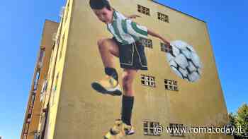 Quartaccio, un nuovo murales sui palazzi delle case popolari