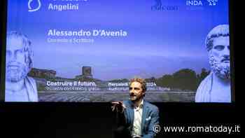 Alessandro D'Avenia incontra gli studenti dei licei di Roma: dialogo sulle tragedie greche