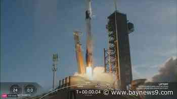 SpaceX Falcon 9 rocket takes off with Starlink 6-51