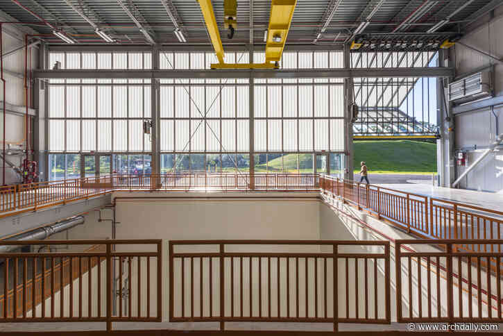 Playing with Translucency and Transparency: Balancing Natural Lighting with High-Performance Panels