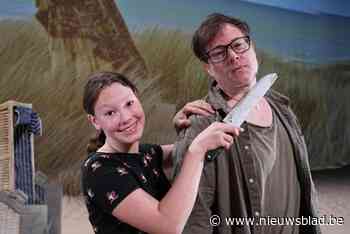 Jade (12) snijdt vijf leeftijdsgenootjes de keel over in nieuw toneelstuk: “Ik kijk graag naar horrorfilms”