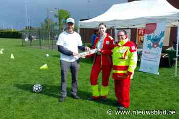 De pleisters van het Rode Kruis zijn er weer