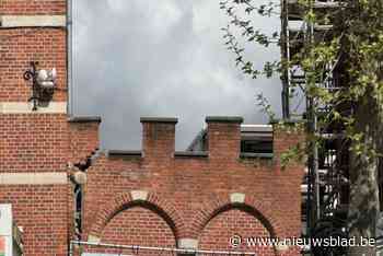 125 jaar oude muur van gemeentehuis scheurt en moet waarschijnlijk gesloopt worden