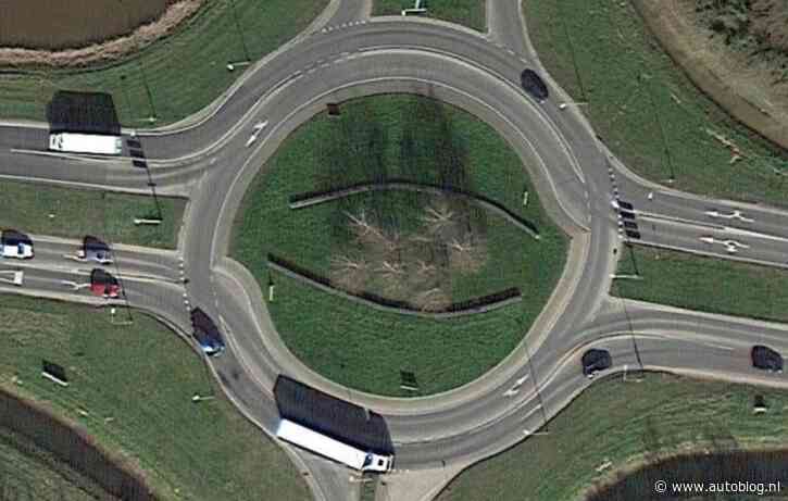 Richting aangeven op rotondes. Hoe hoort het eigenlijk?
