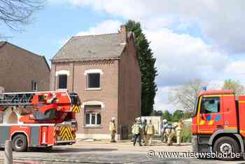 Leegstaande woning in Maasmechelen uitgebrand: mogelijk asbest vrijgekomen