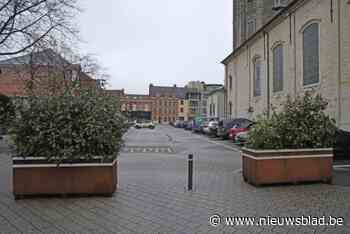 Werken voor heraanleg Markt beginnen maandag, maar volgens oppositie is er geen vergunning voor: “Hernieuwing plein moet kost wat kost starten”
