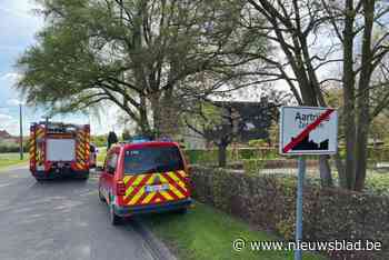 Brandweer rukt uit nadat tuinhuis begint te branden in tuin