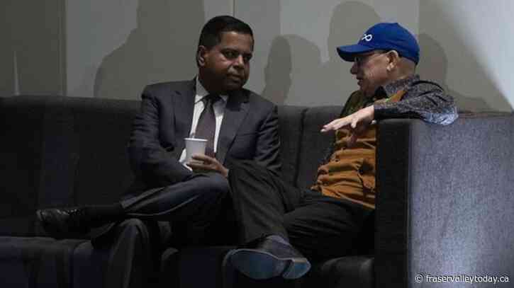 Métis groups will trudge on toward self-government as bill faces another setback