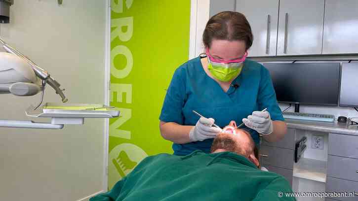 Straattandarts Amanda laat daklozen en verslaafden weer lachen