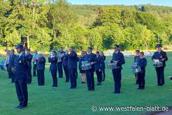 Spielmannszug der Feuerwehr Nieheim feiert 50-jähriges Jubiläum