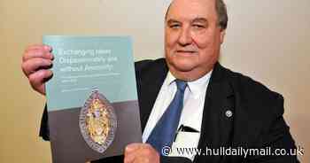 Tribute to learned Hull man who spent his early years living in a railway carriage after his home was destroyed in the Blitz