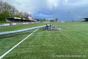 Nadat lichtmast omviel door windstoot werden andere masten ook weggehaald: “Ook risico op instorting”