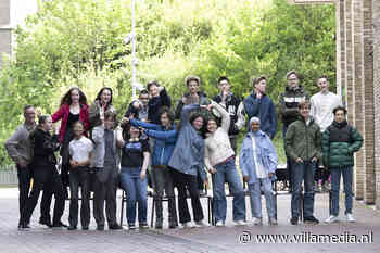 Een gymnasiumklas brengt een bezoek aan De Gelderlander. Tot hun verbazing staan ze uiteindelijk zélf in de krant