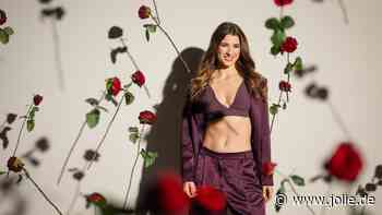 "Die Bachelorette": Stella Stegmann verteilt Rosen an Männer UND Frauen