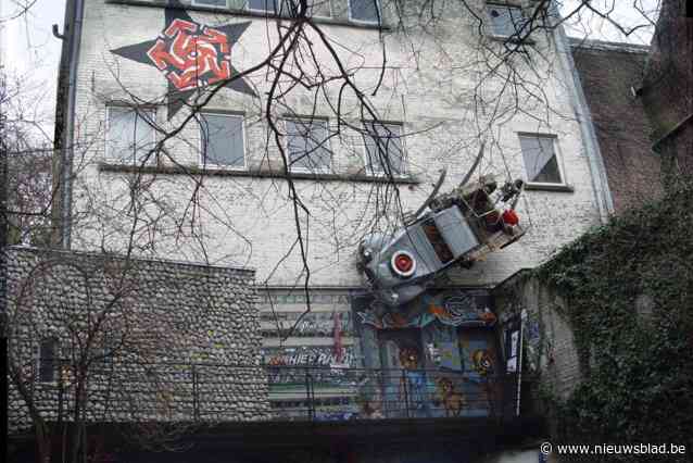 Erfgoedwandeling werpt blik op krakersverleden in stad: “Wie toen niet in Leuven is gepasseerd, miste iets”