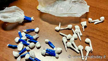 Rider dello spaccio, prende ordinazioni in chat e porta la cocaina a domicilio