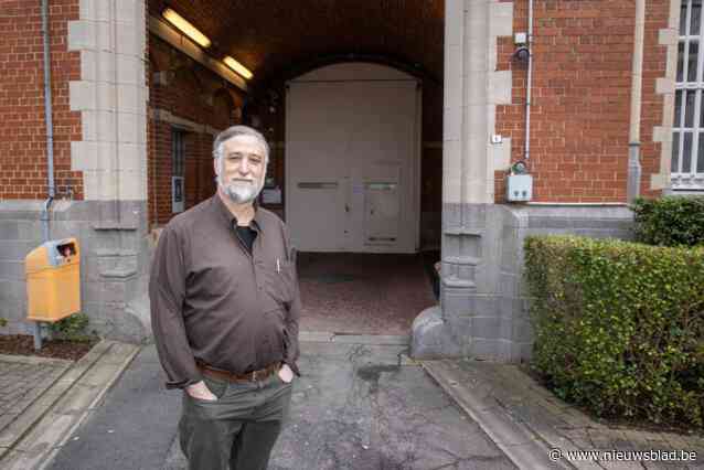 Gevangenisdirecteur Hans gaat na 38 jaar met pensioen: “Toen ik begon, stonden er secties leeg. Nu moeten ze met drie in cel van één”