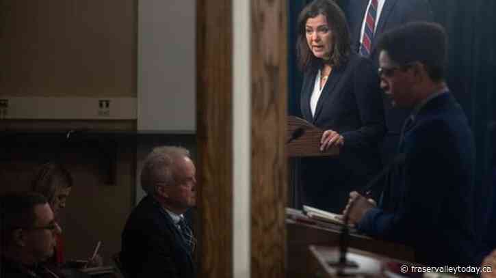 Report suggests little progress in first year of Alberta’s emissions reduction plan