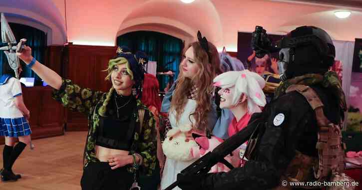 Bunte Kostüme bei Comic- und Spiele-Messe «JenaCo»