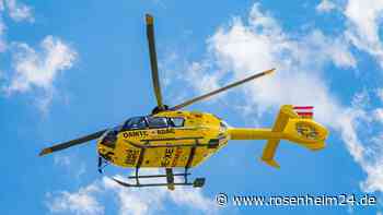 Bub (7) aus Deutschland verletzt sich beim Spielen schwer - Helieinsatz in Kirchdorf in Tirol