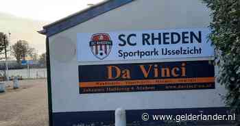 Dramatisch incident bij SC Rheden: jeugdspeler wordt onwel op het veld en overlijdt in ziekenhuis