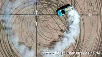 Drift-Übungen auf Parkplatz der Hochschule Neu-Ulm gehen schief