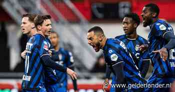 LIVE Keuken Kampioen Divisie | Koploper Willem II pakt punt in blessuretijd, FC Groningen leidt tegen Cambuur