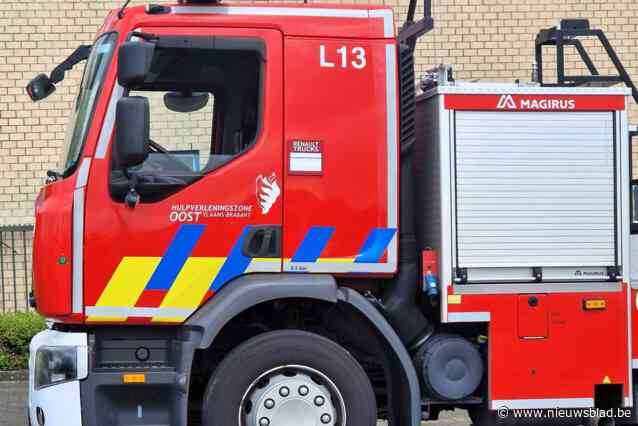Twee mensen met brandwonden afgevoerd naar ziekenhuis