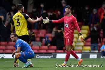 Liam Rosenior's yellow card underlines Hull City's growing frustrations amid play-off chase
