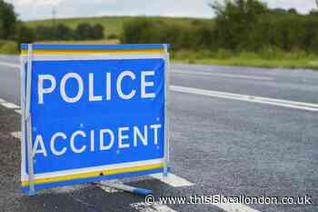 M25 Surrey: Man dies falling from bridge between J6 and J7