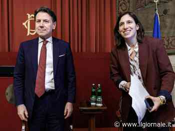 "Prende in giro i cittadini". Conte a valanga contro la Schlein