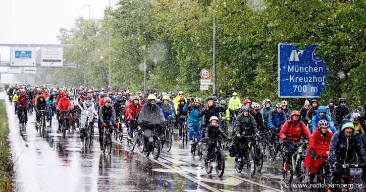Radsternfahrt für mehr Radwege in München
