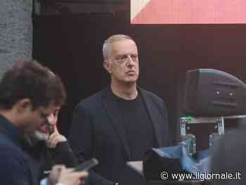 Scurati fa subito il martire e la spara grossa: "Mi hanno disegnato un bersaglio sulla faccia"