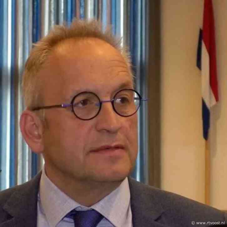 Partij Vrij Almelo gooit Middelkamp uit fractie, raadslid gaat als eenmanspartij verder