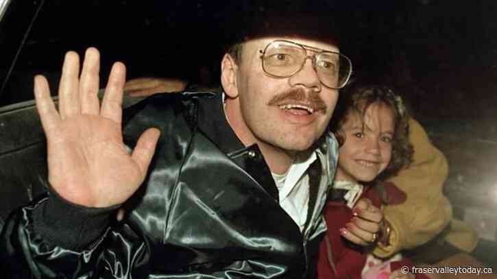 Terry Anderson, AP reporter held captive for years, has died