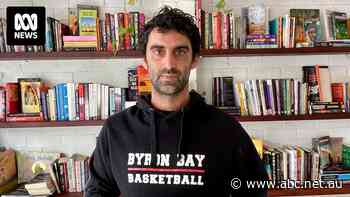 Fears for Australian man preparing to sail for Gaza to deliver humanitarian aid as conflict continues